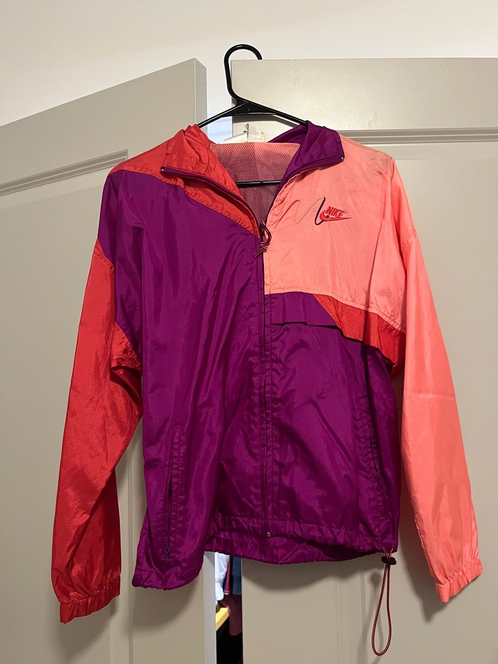 Nike Colorblock Womens Vintage Windbreaker Jacket - Pink, Purple & Red